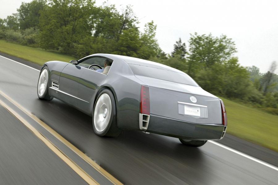  Cadillac Sixteen Concept 2003 года  (фото 29 из 41)